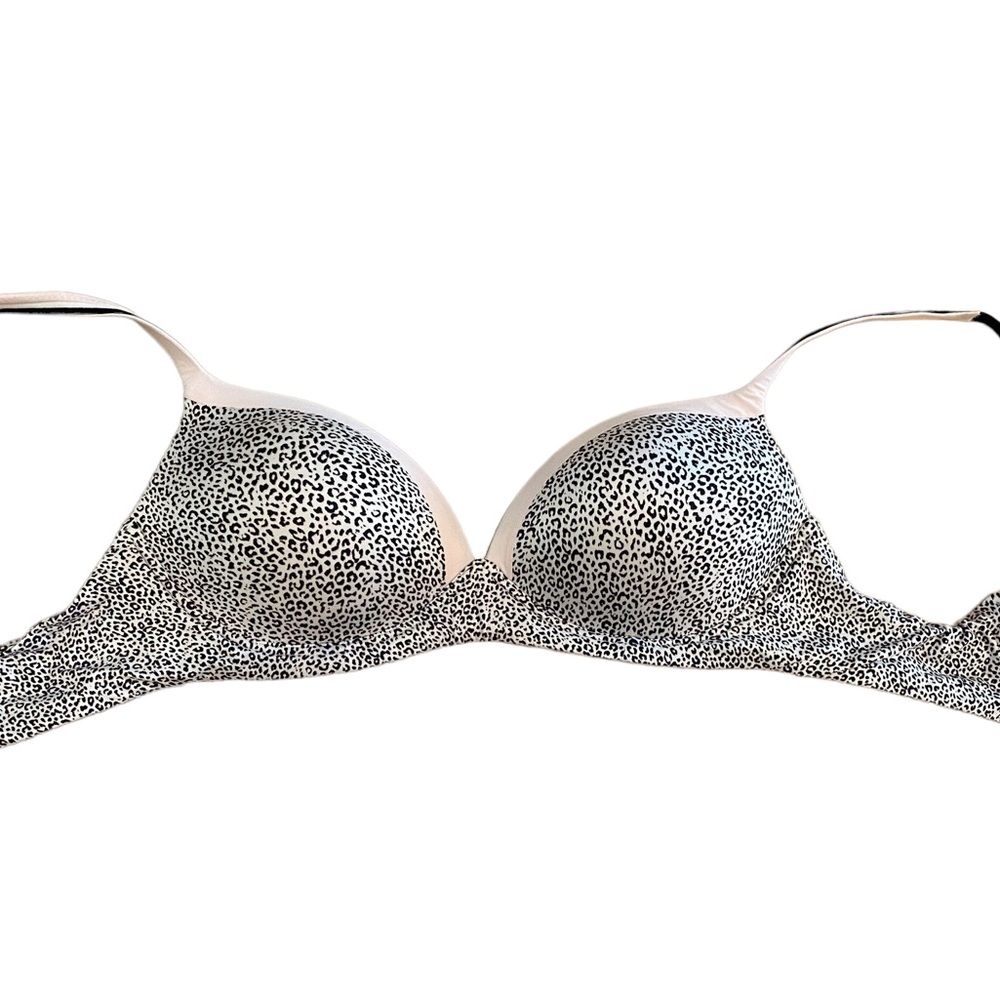 Body By Victoria’s Secret Non Wire Leopard Bra